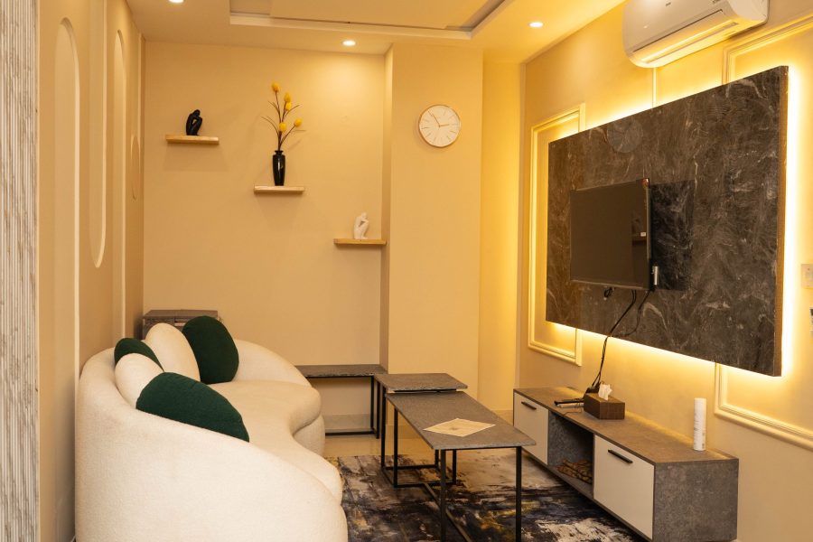 Executive Luxury 1BR Suite